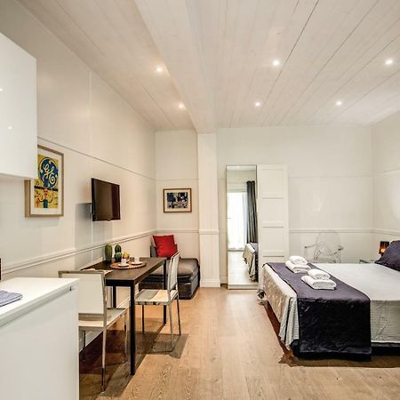 רומא Colosseo Suite Apartment מראה חיצוני תמונה