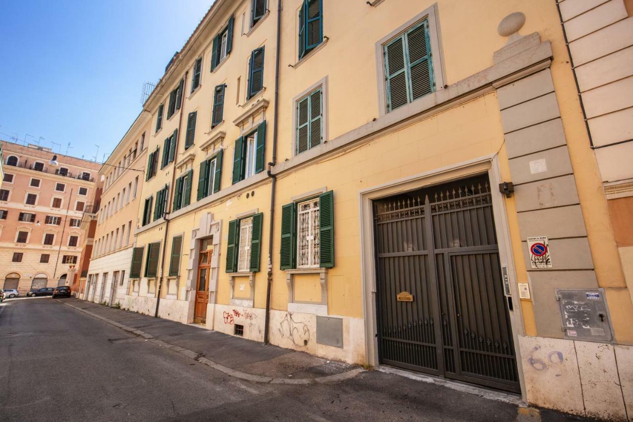 רומא Colosseo Suite Apartment מראה חיצוני תמונה