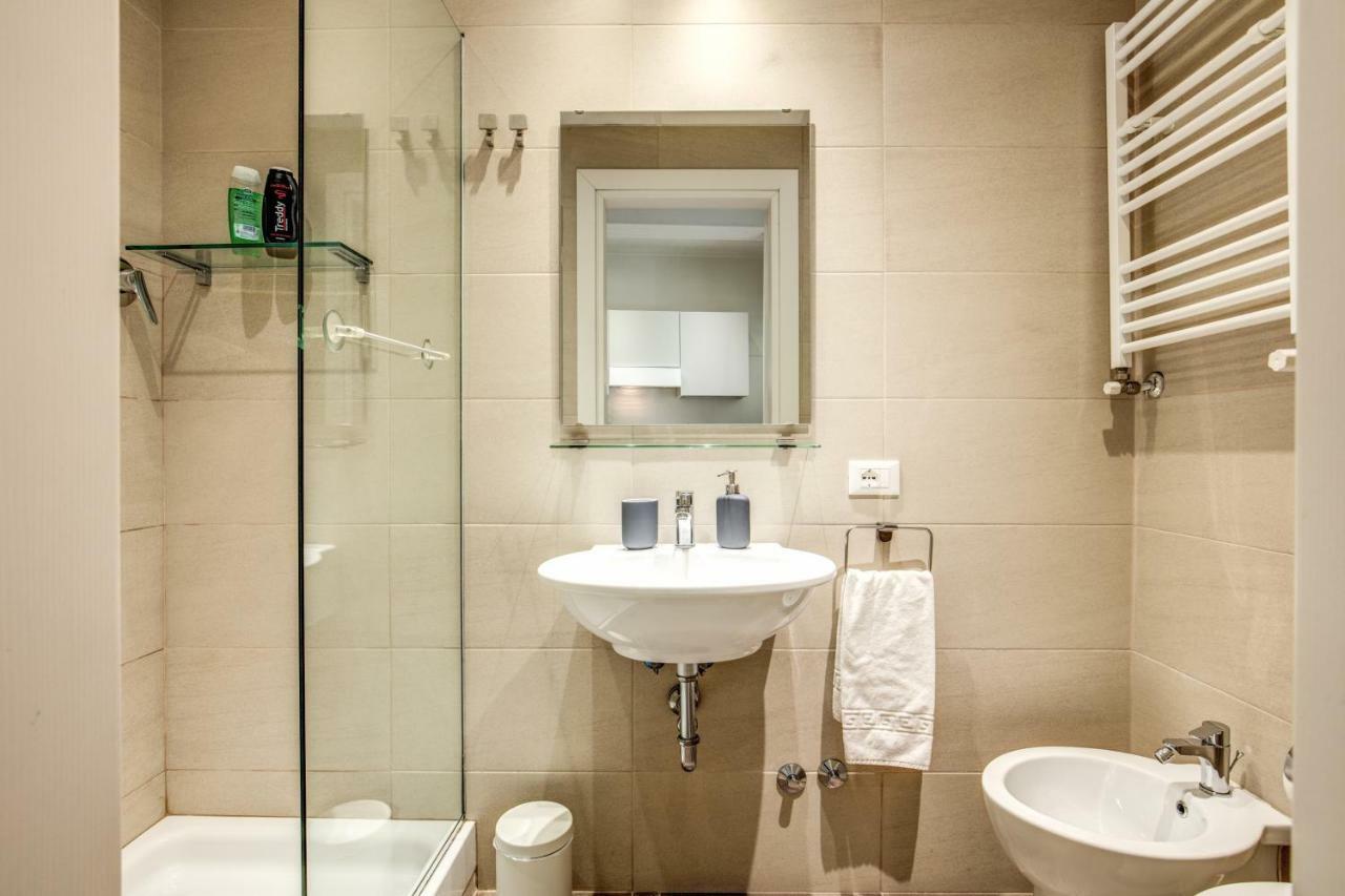 רומא Colosseo Suite Apartment מראה חיצוני תמונה
